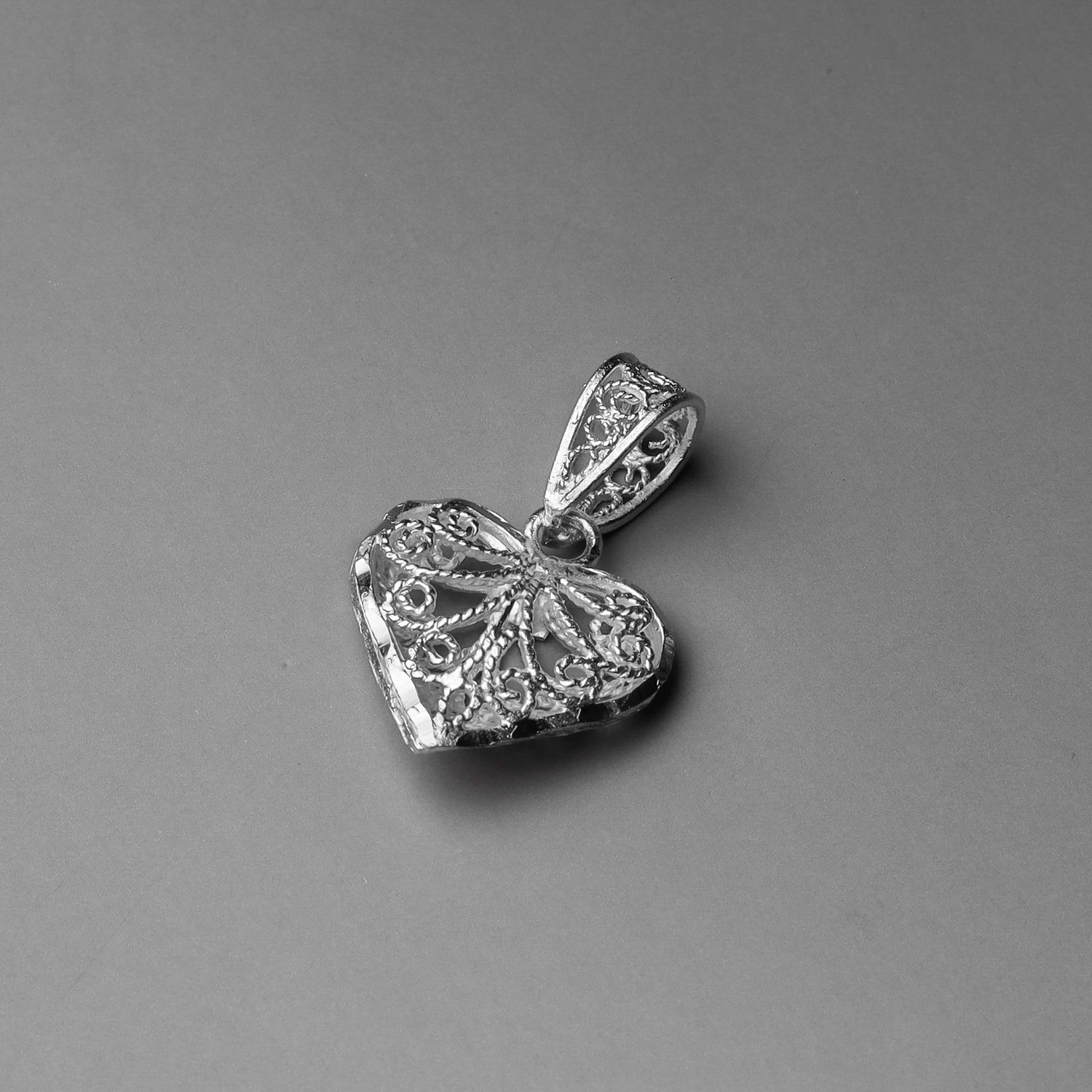 Dije Corazón de Filigrana en Plata Ley .925 - Image 2