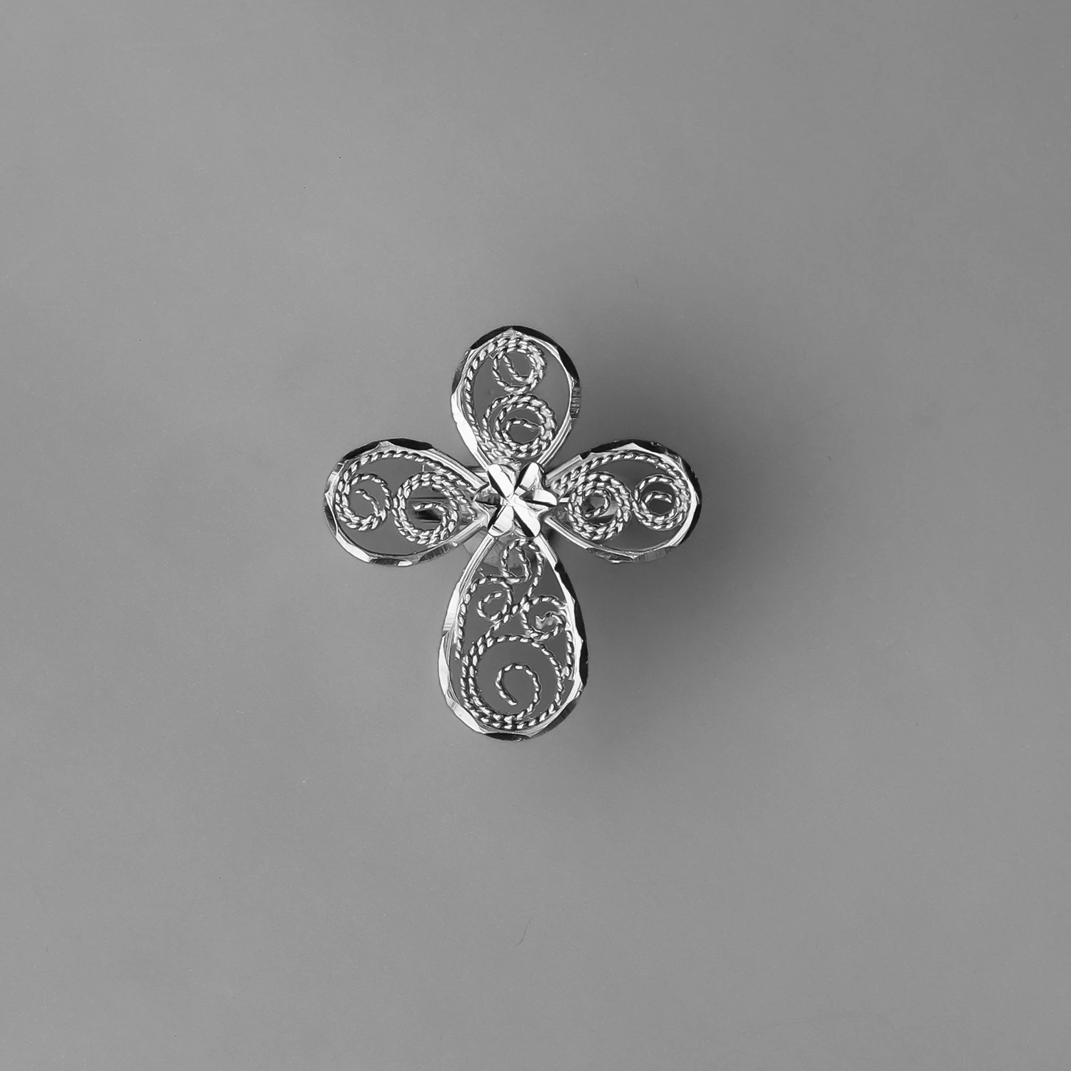 Anillo de Filigrana Cruz Floral en Plata Ley .925