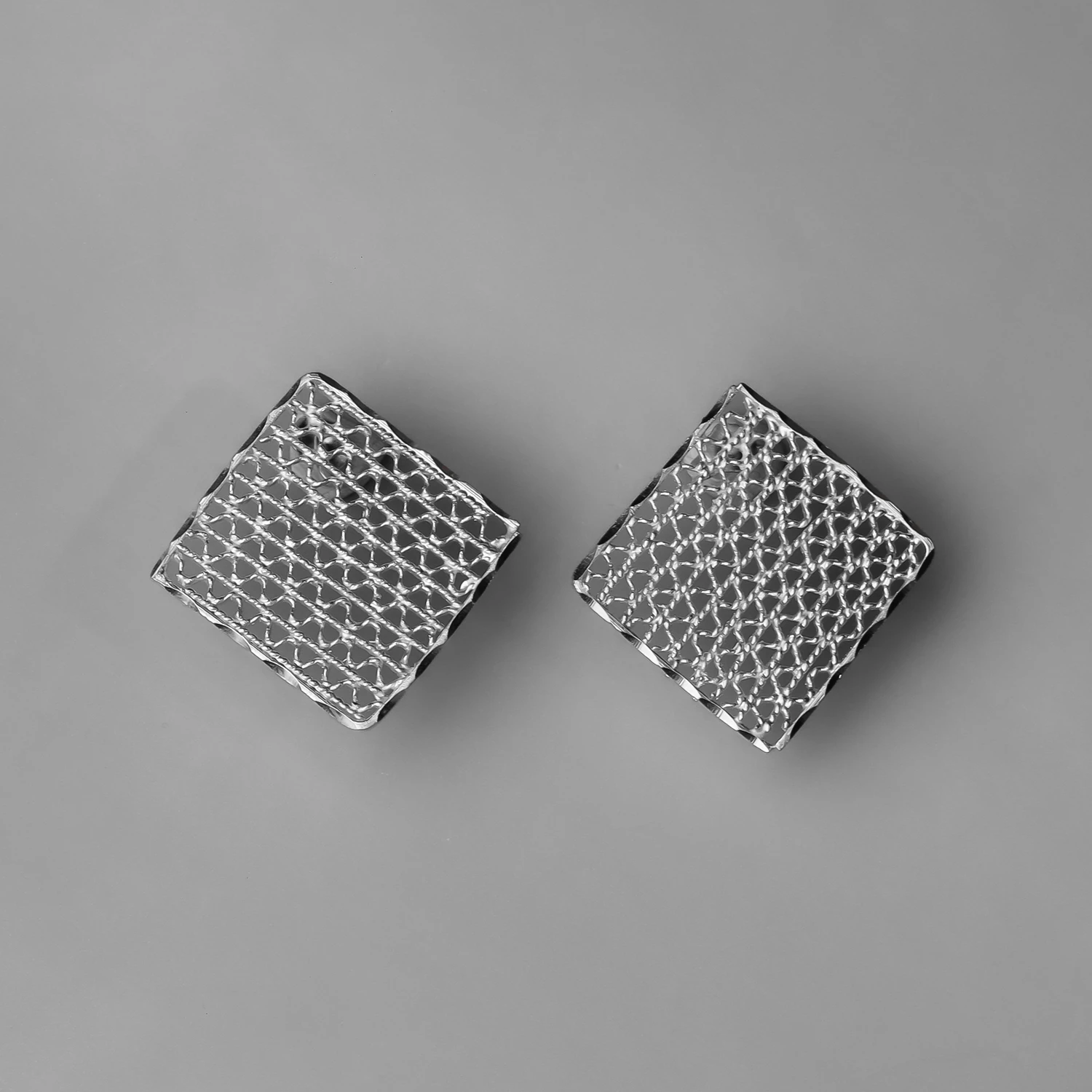 Broquel Retícula Áurea en filigrana mexicana de plata 925 hecho a mano